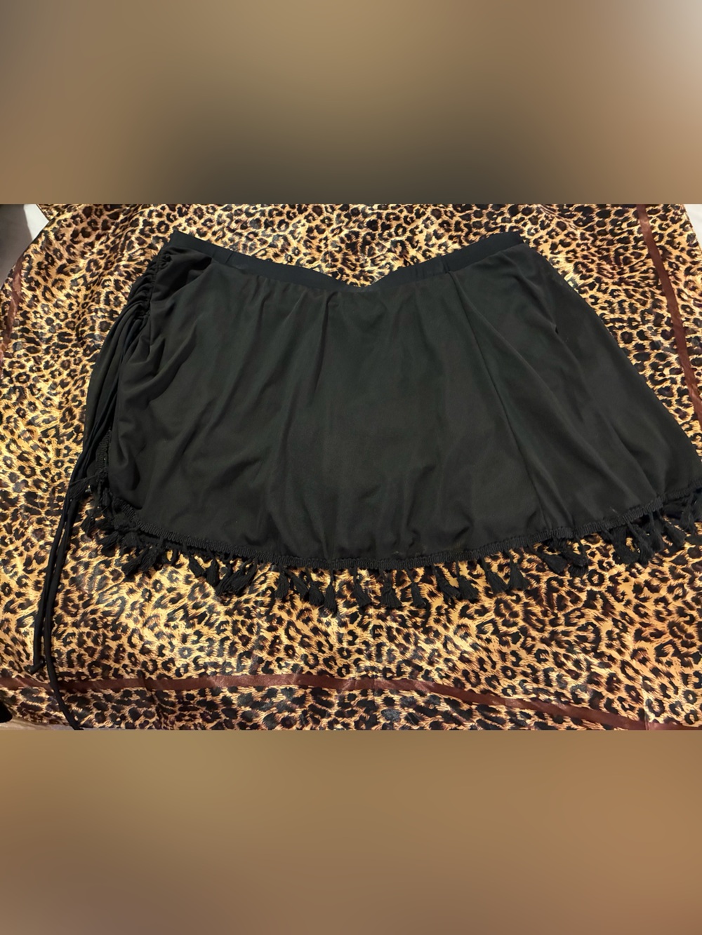 BloomChic Black swim skirt with TASSELS! 22/24. 3x